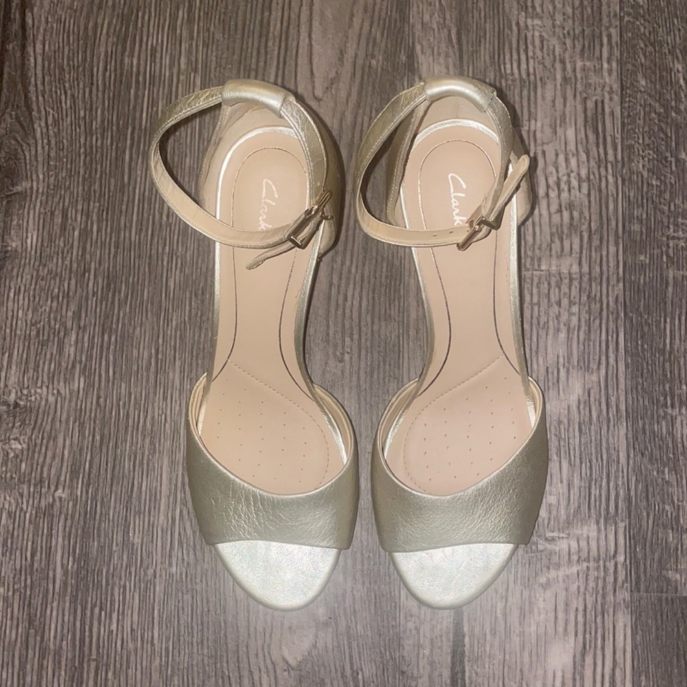 Clarks champagne 2.5” heels. New